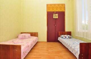 Проживание в семье Ашхацава Сухум Бюджетный двухместный номер с 1 кроватью или 2 отдельными кроватями-5